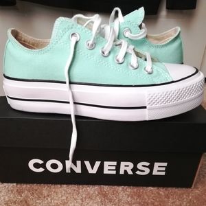 Converse Platform Sneaker